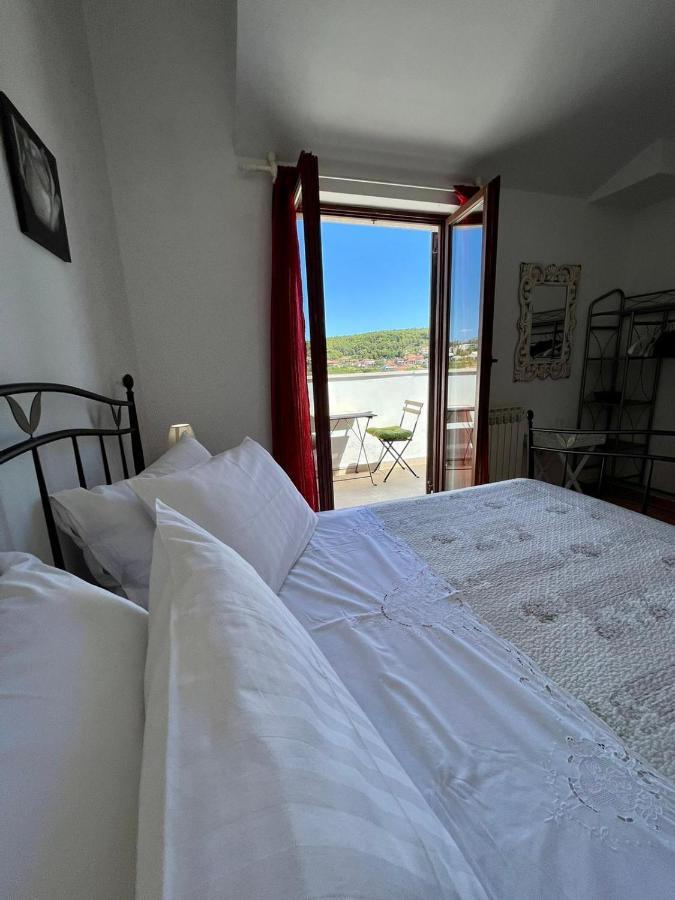 Apartman Gorana With Swimming Pool Елса Экстерьер фото