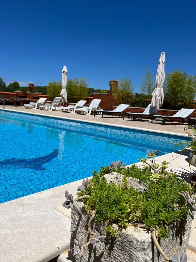 Apartman Gorana With Swimming Pool Елса Экстерьер фото