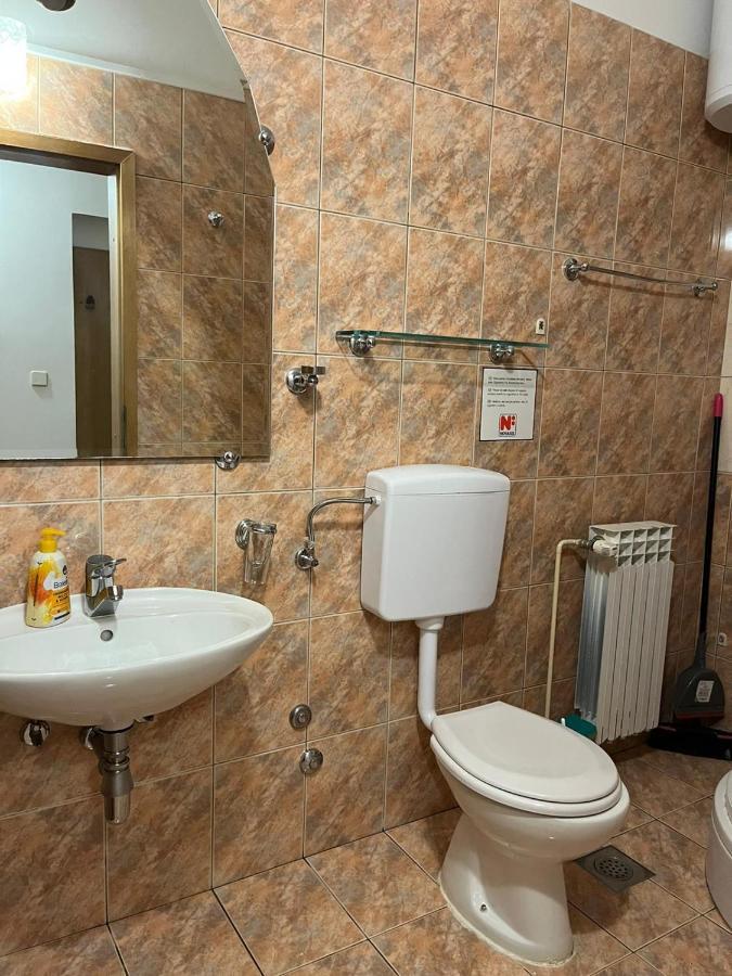 Apartman Gorana With Swimming Pool Елса Экстерьер фото